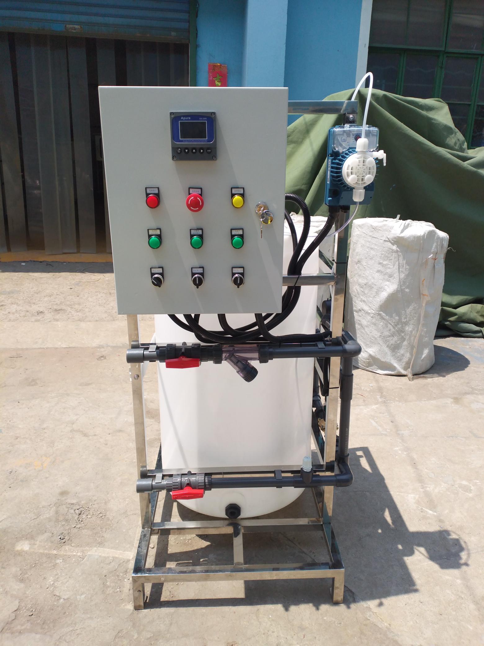 加藥裝置，污水處理裝置