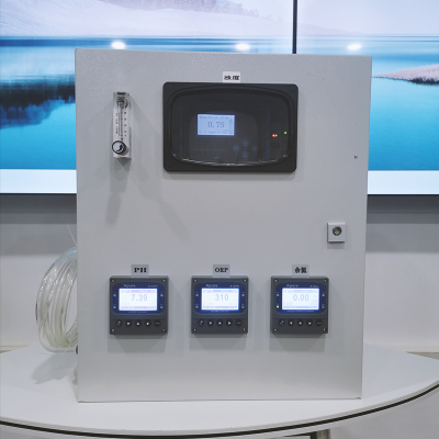 泳池多參數(shù)在線監(jiān)測(cè)儀