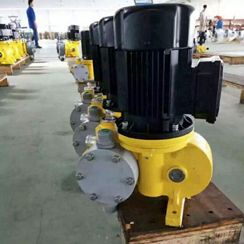 1618297815777598.jpg 3685725516_838670399-1.jpg